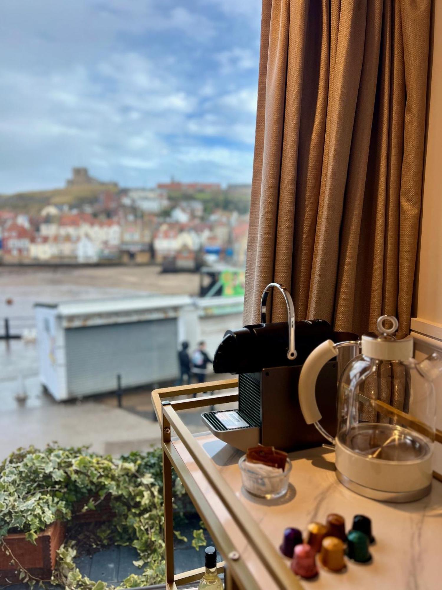 Number 3 Pier Road Suites Whitby Zewnętrze zdjęcie